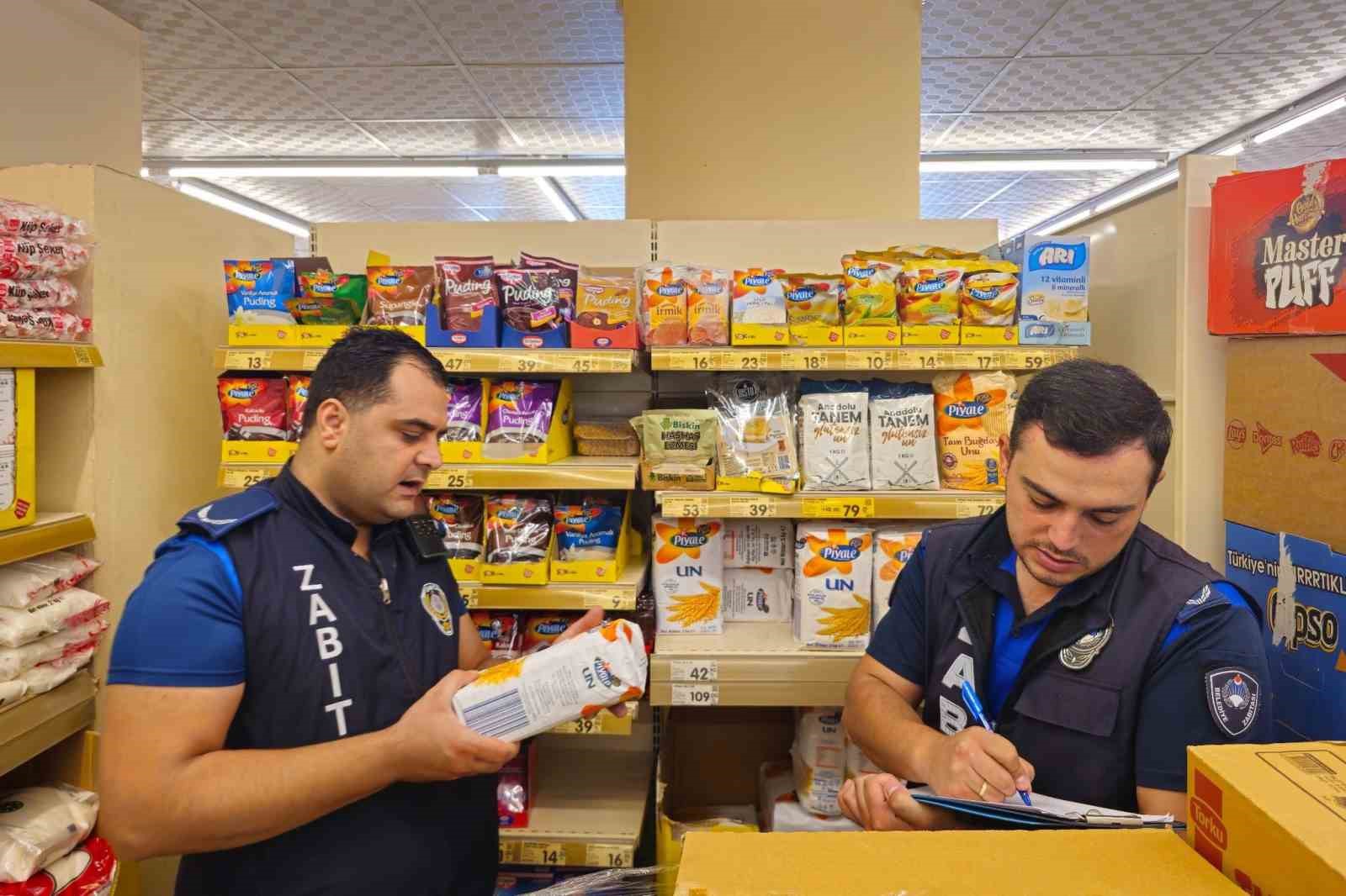 Köşk Belediyesi marketleri denetledi 