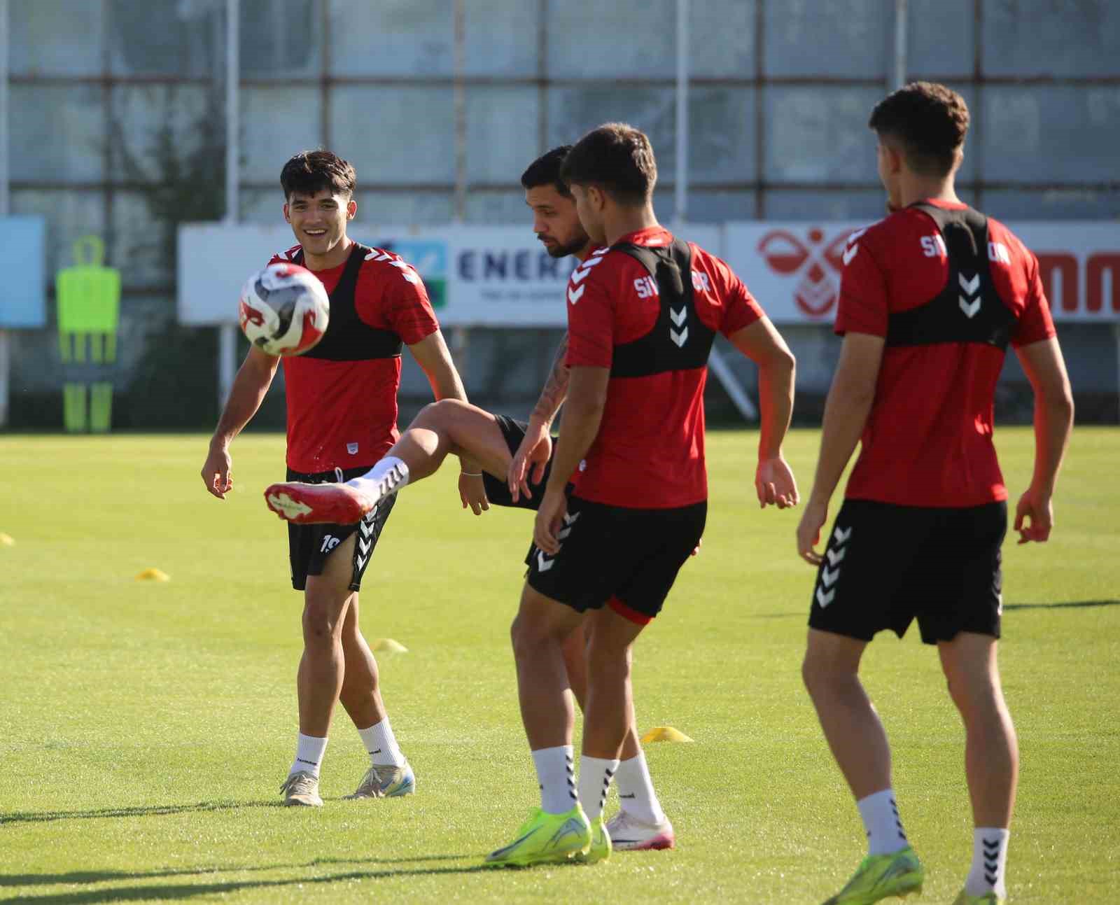 Osman Zeki Korkmaz: 