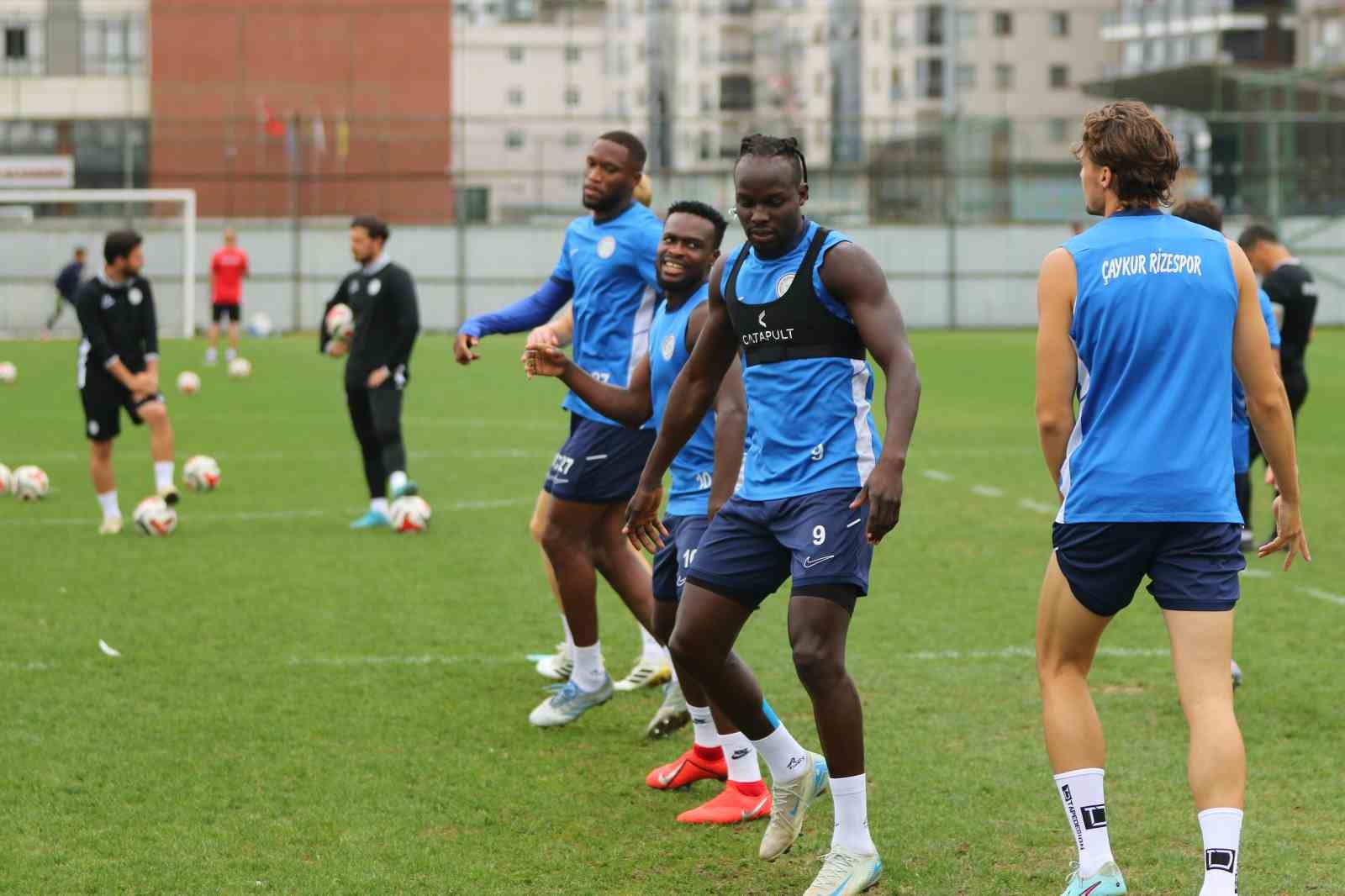 Çaykur Rizespor, Galatasaray maçı hazırlıklarını sürdürdü 