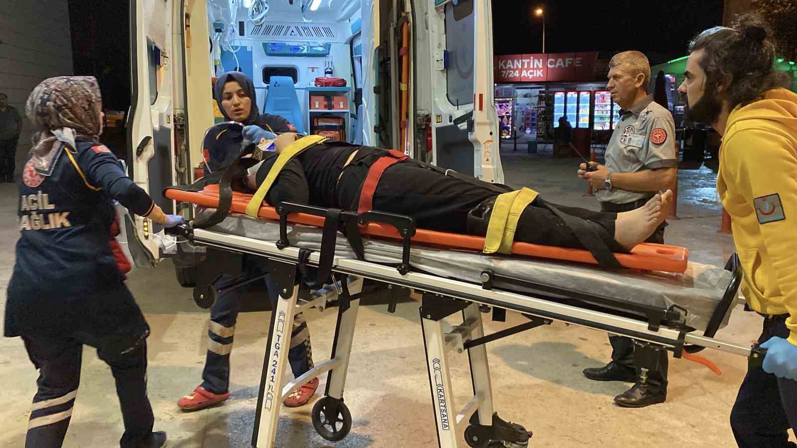 Bursa’da 3. kattan düşen genç kız ağır yaralandı 