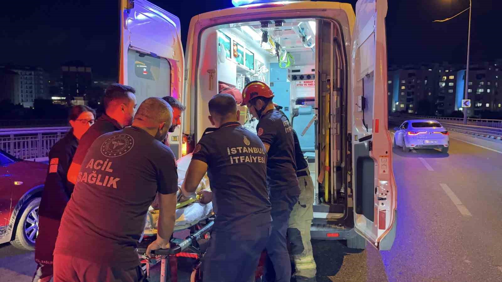Arnavutköy’de feci kaza: 3 yaralı 