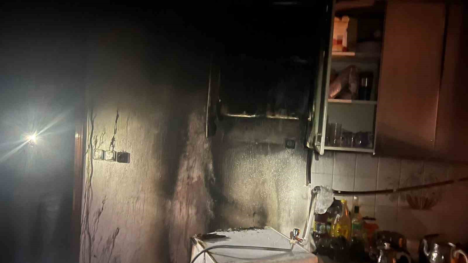 Gönen’de ev yangınına müdahale edildi 