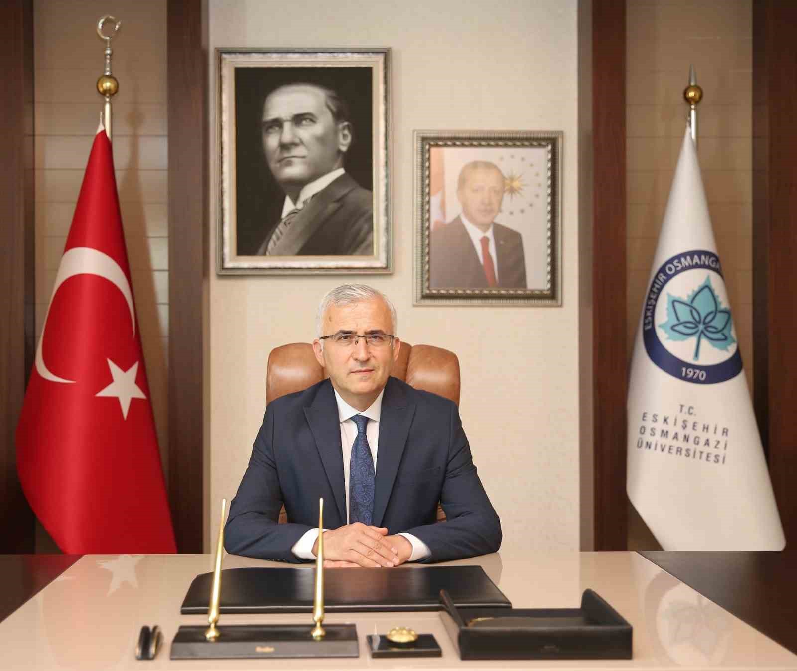 Rektör Prof. Dr. Çolak, 