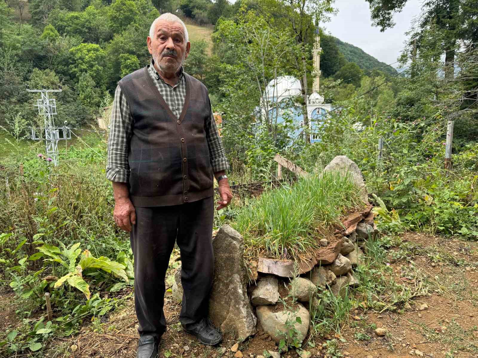 Giresun’un manevi değerlerinden Hacı İlyas’ın mezarının türbeye dönüşmesi isteniyor 