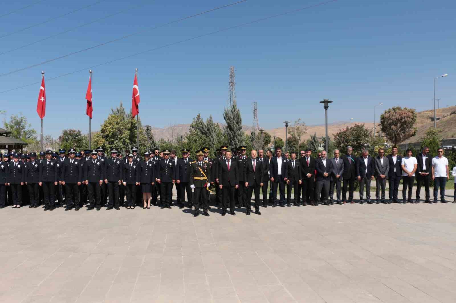 30 Ağustos Zafer Bayramı Cizre’de coşku ile kutlandı 