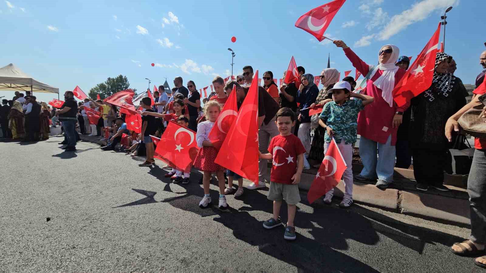 Kayseri’de Zafer Bayramı coşkusu 