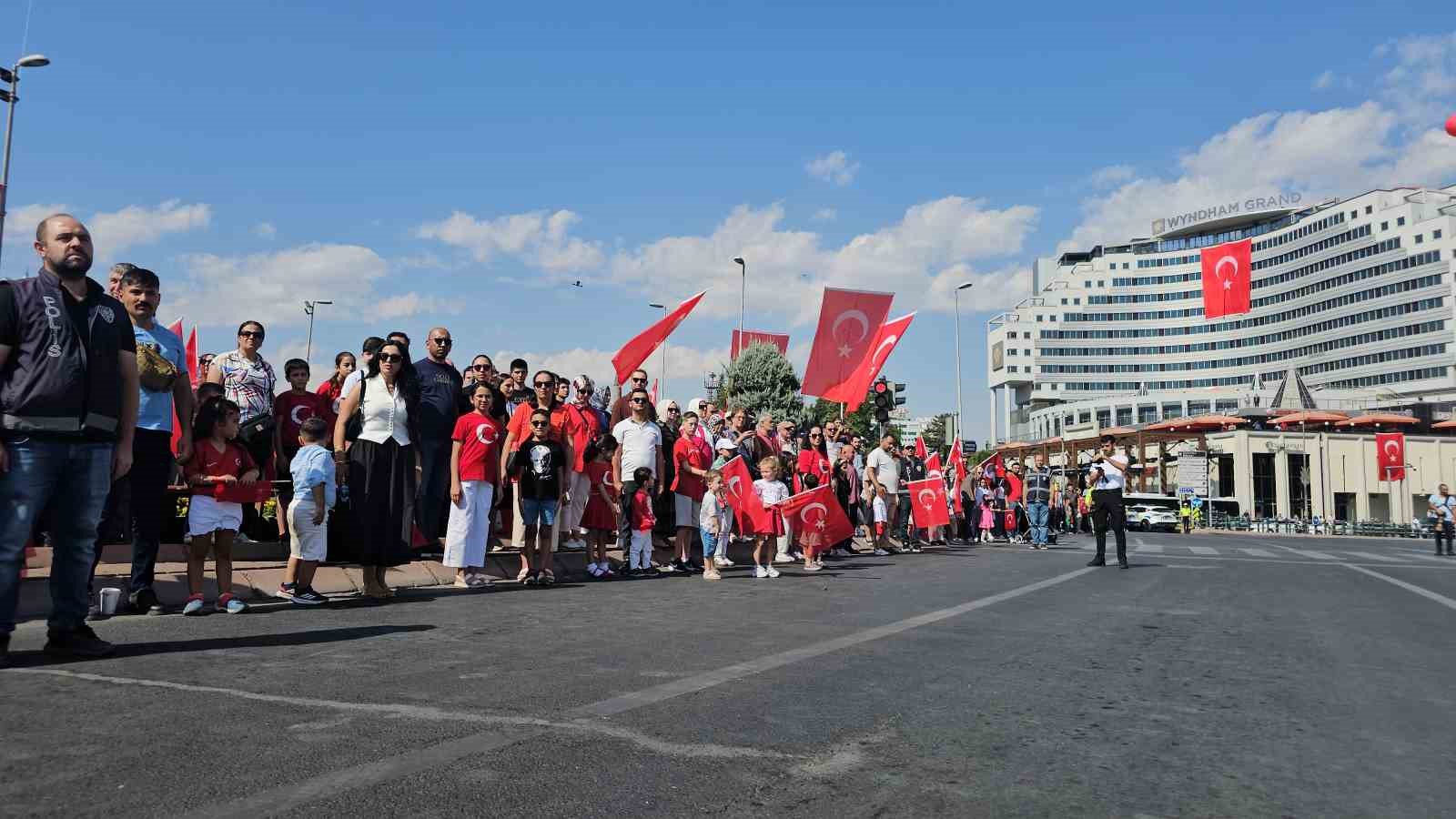 Kayseri’de Zafer Bayramı coşkusu 