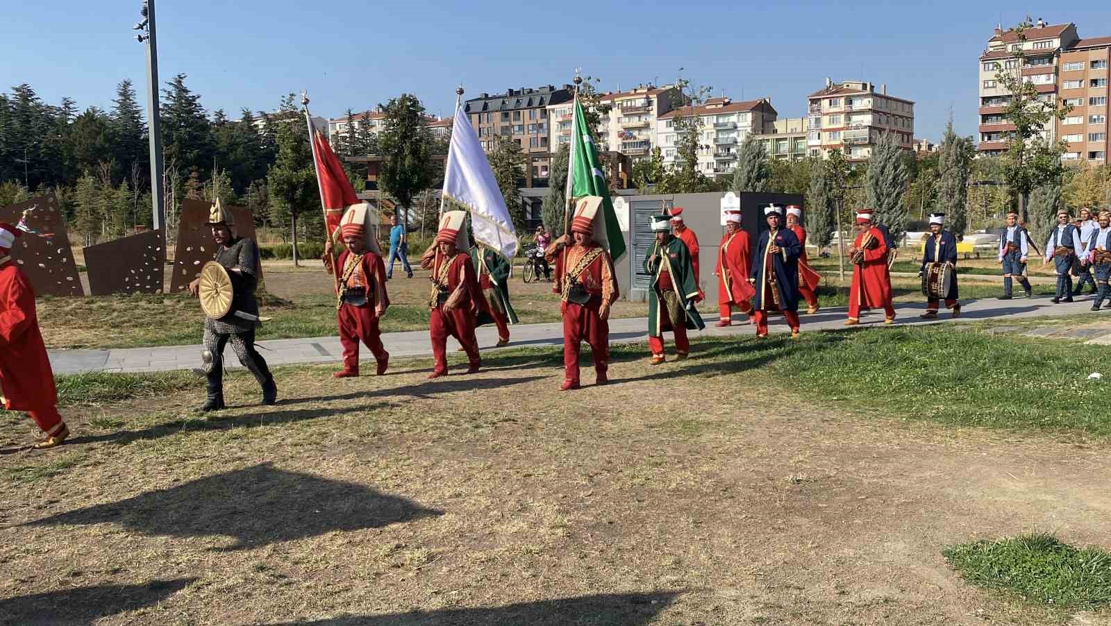 Mehteran eşliğinde Yörük Yürüyüşü gerçekleştirildi 