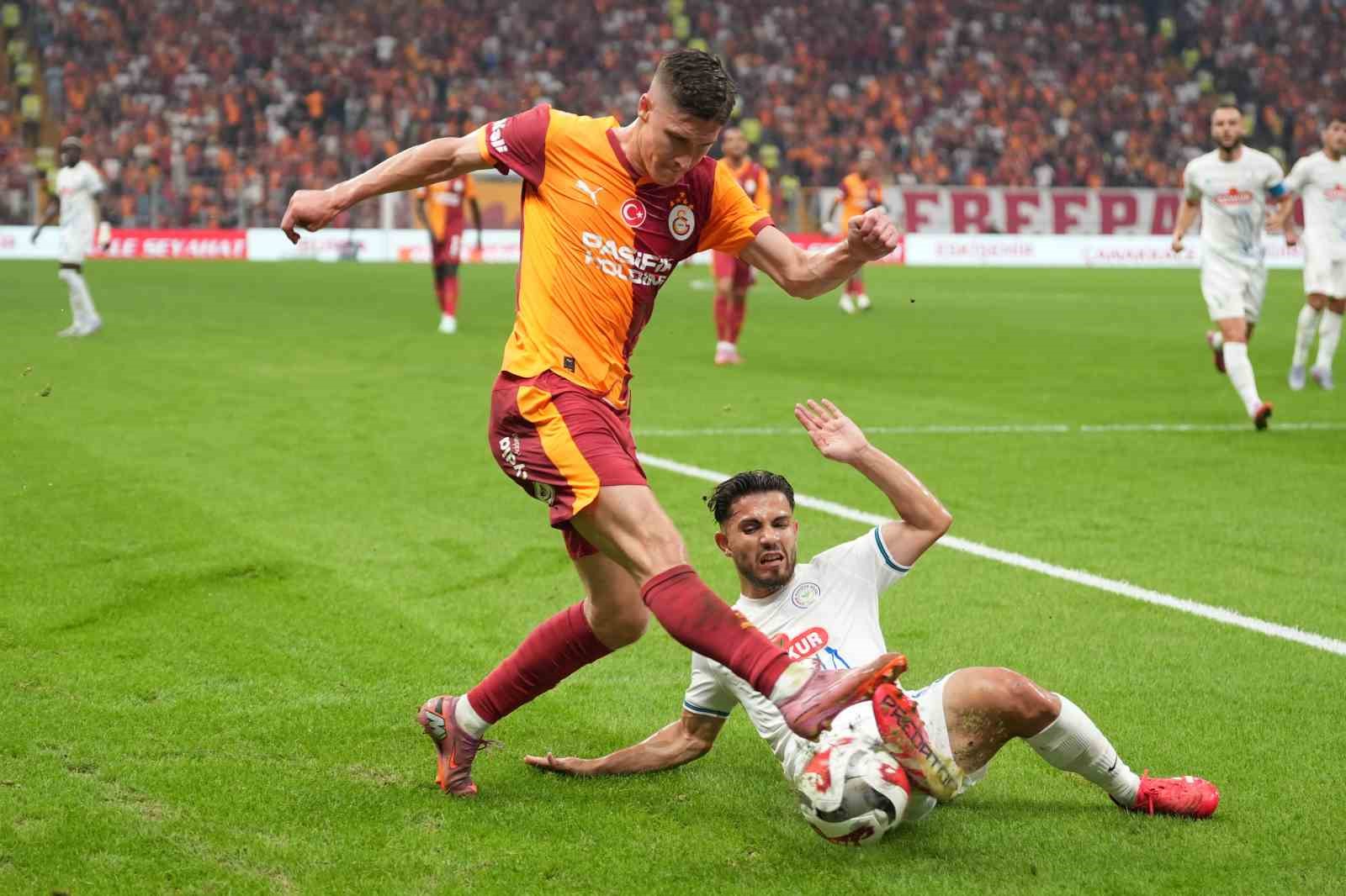 Trendyol Süper Lig: Galatasaray: 1 - Çaykur Rizespor: 0 (İlk yarı) 