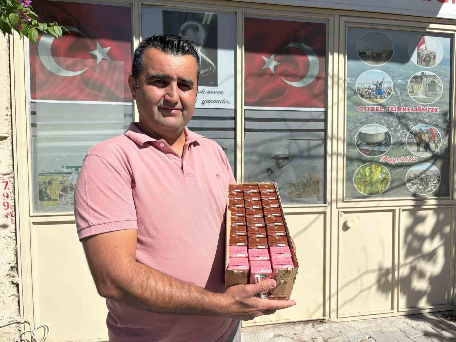 Muhtardan çevre temizliği için sütlü, çaylı teşvik 