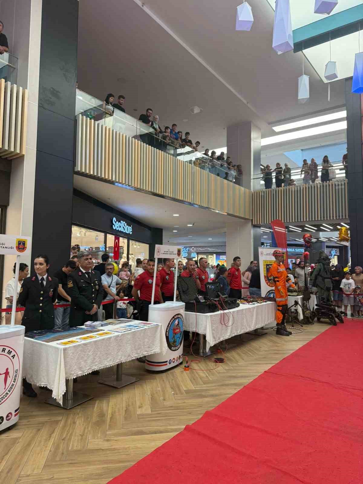 Bayramlar KUMSMALL’da bir başka 