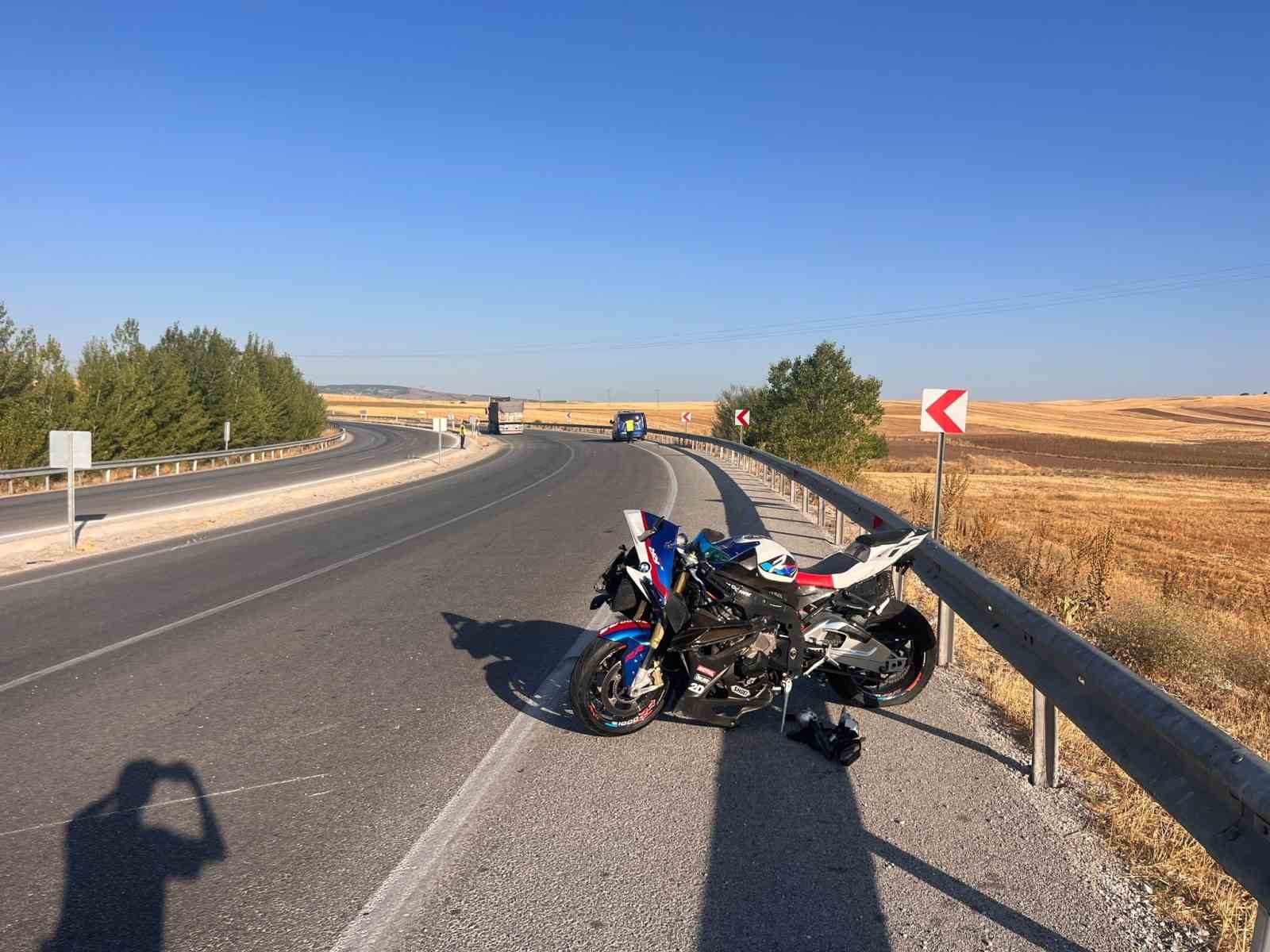 Motosiklet kazasında ağır yaralanan sürücü hayatını kaybetti