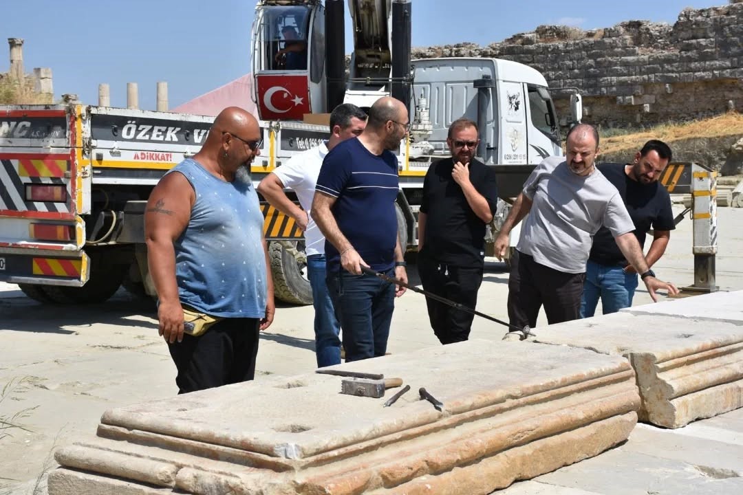 Başkan Zencirci, Magnesia Antik Kenti çalışmalarını inceledi 