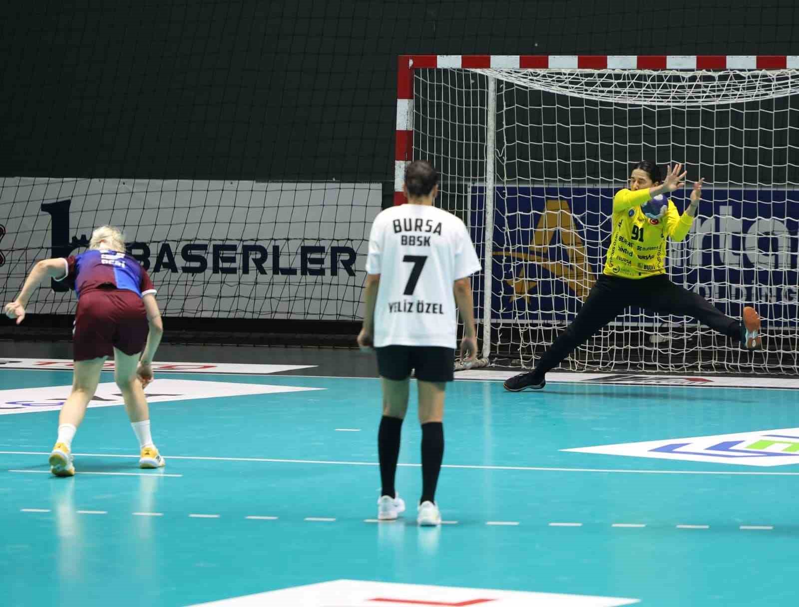 Büyükşehir hentbol takımı finalde 