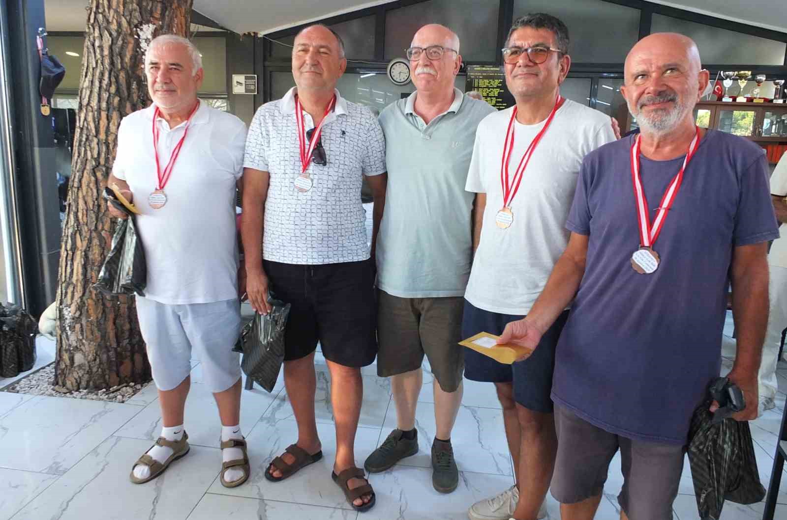 Balıkesir’deki Briç festivalinde 120 sporcu heyecan yaşadı 