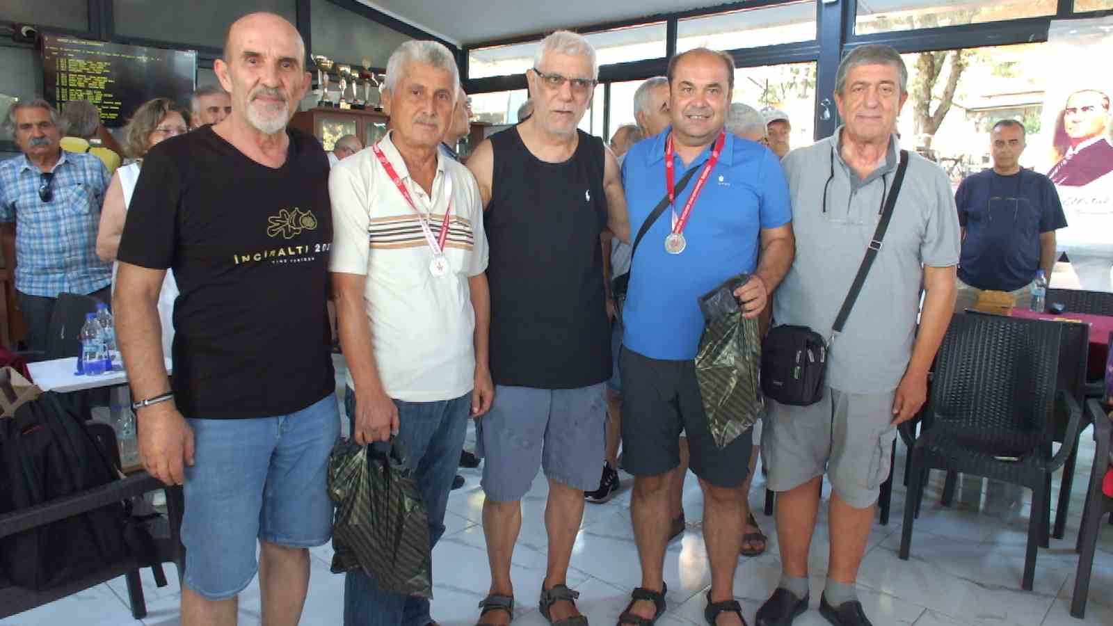 Balıkesir’deki Briç festivalinde 120 sporcu heyecan yaşadı 