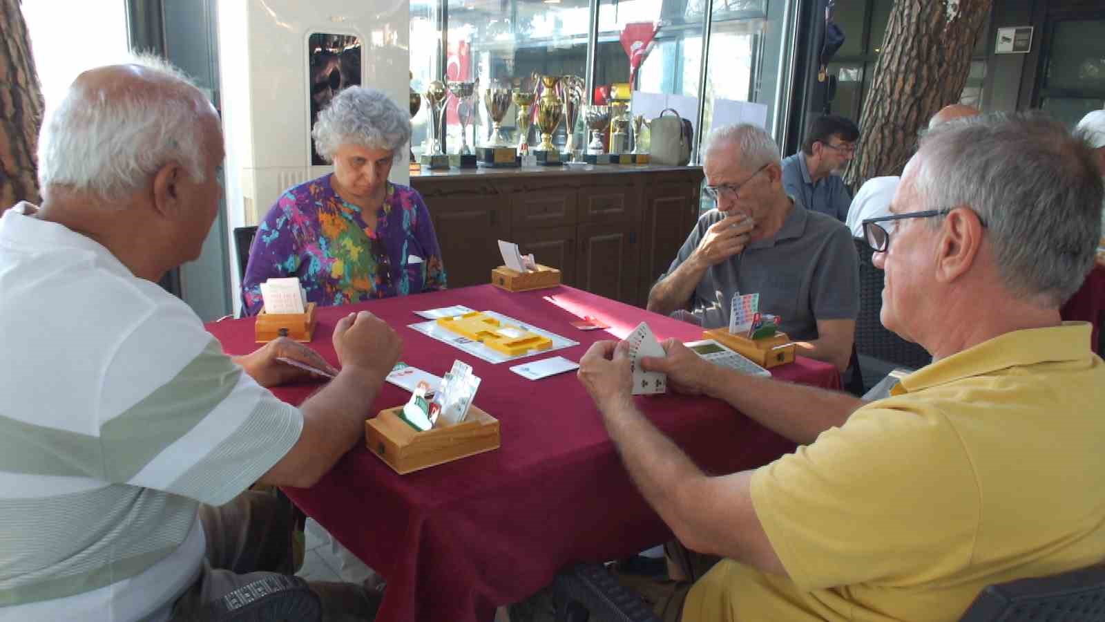 Balıkesir’deki Briç festivalinde 120 sporcu heyecan yaşadı 