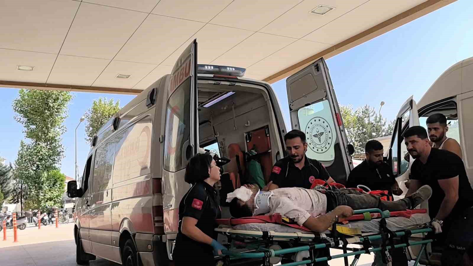 Havalandırma boşluğuna düşen inşaat işçisi ağır yaralandı 