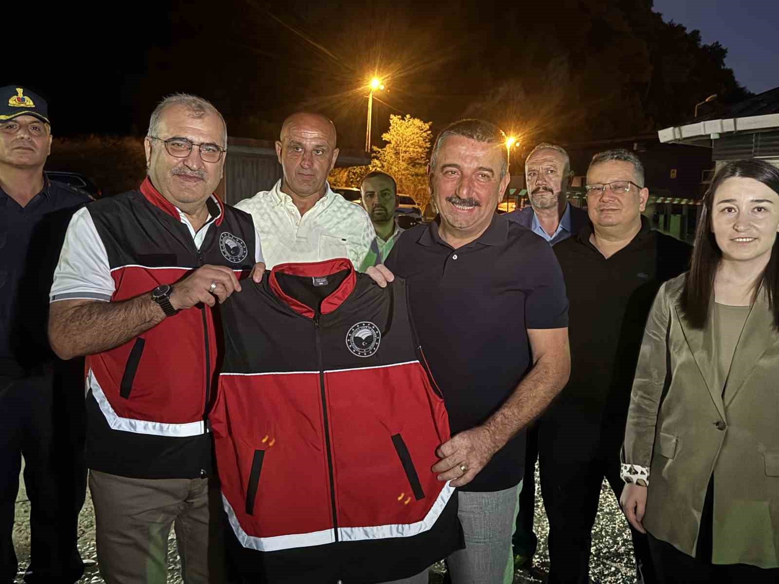 Vali Hacıbektaşoğlu yeni av sezonunda balıkçıları yalnız bırakmadı 