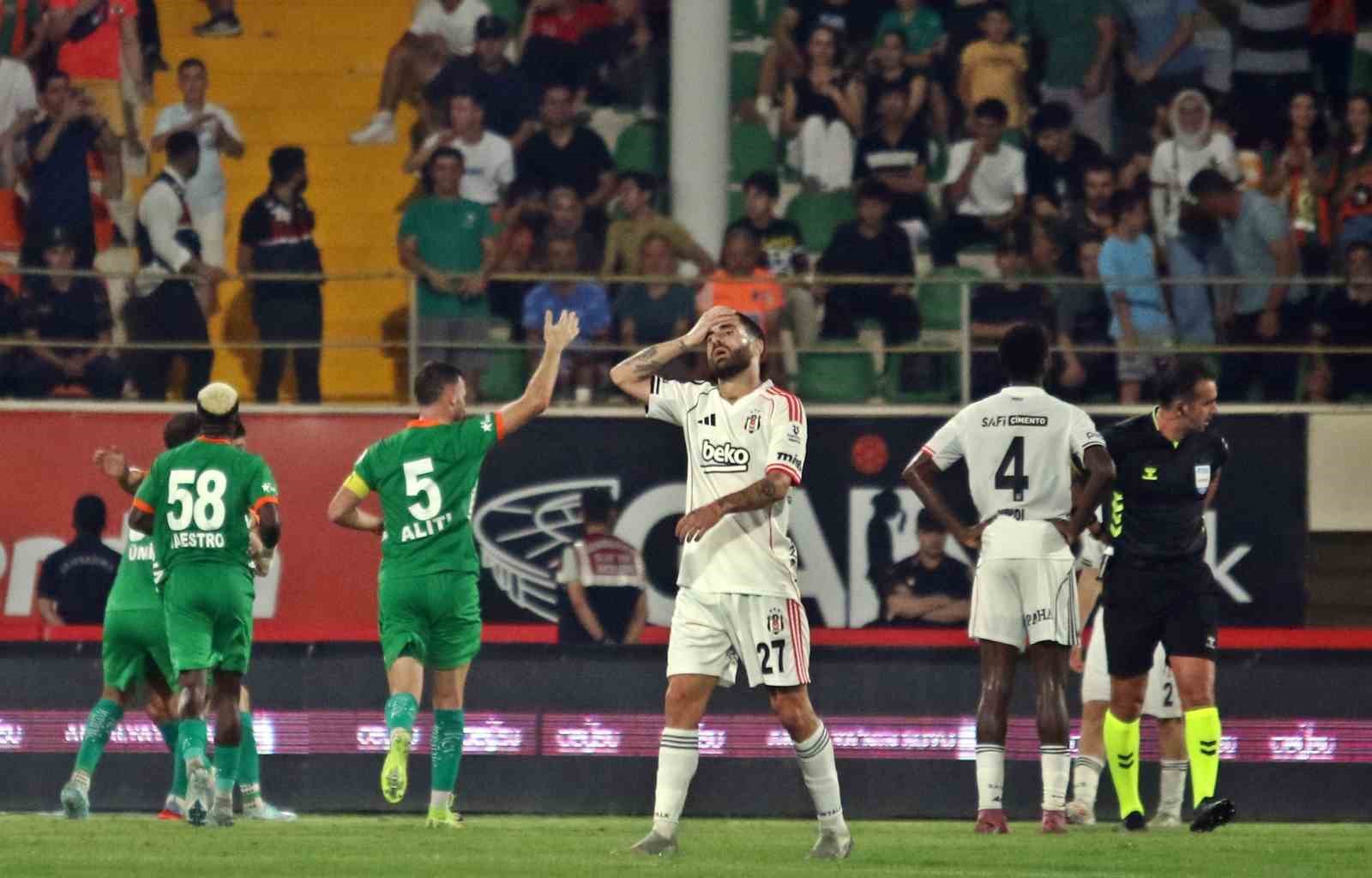 Trendyol Süper Lig: Corendon Alanyaspor: 2 - Beşiktaş 0 (Maç sonucu) 