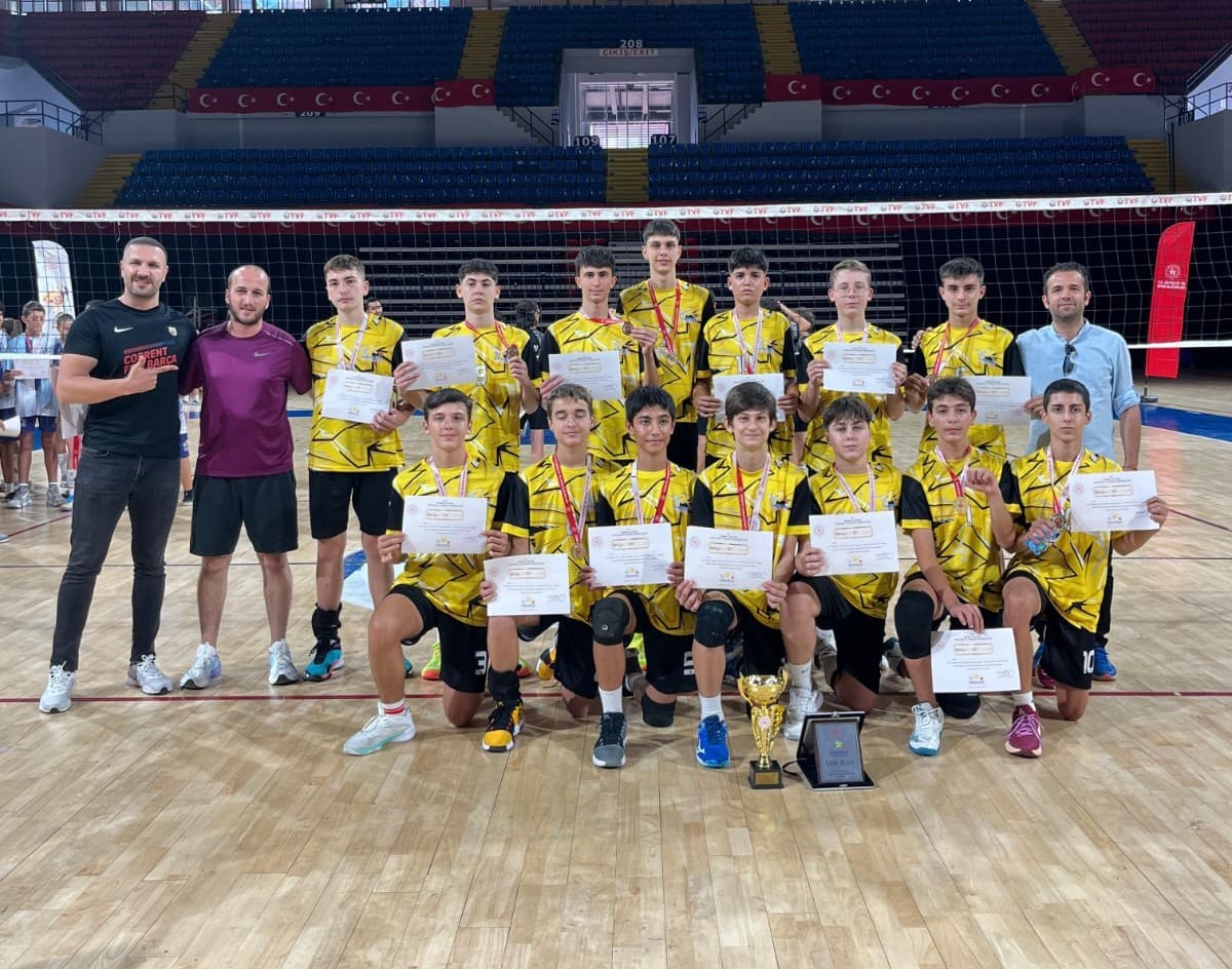 Manisa erkek voleybol takımı Türkiye Şampiyonu oldu 