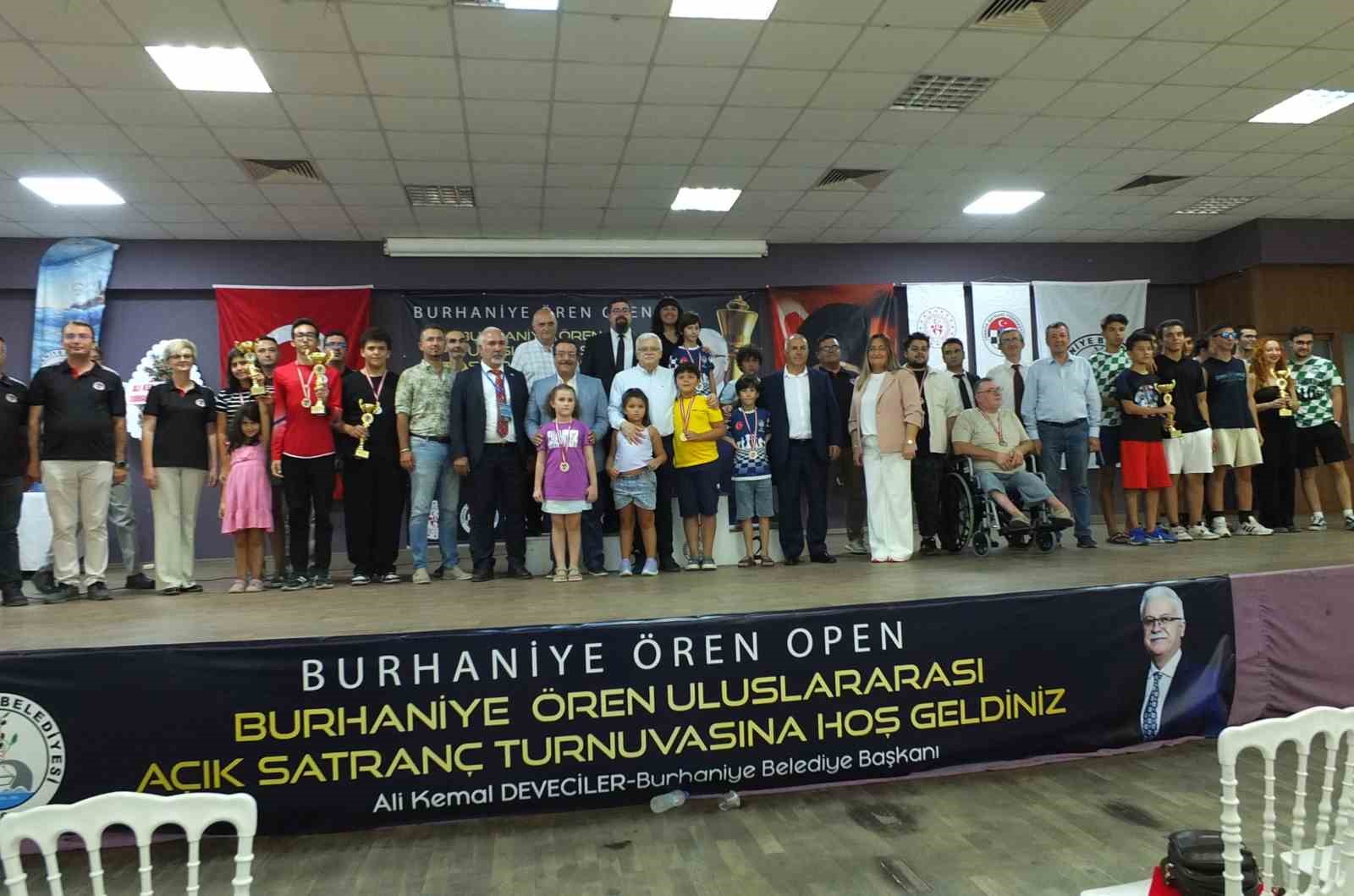Balıkesir’de Burhaniye Ören Uluslararası Açık Satranç Turnuvası sona erdi 