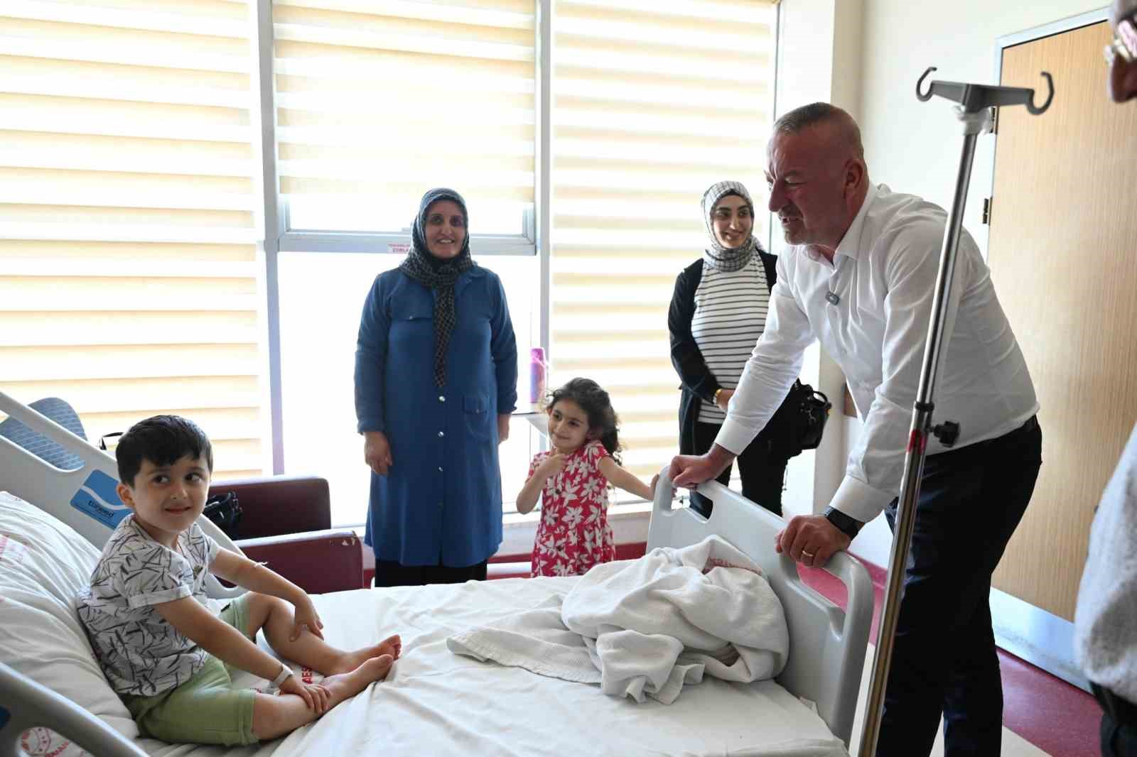 Karacabey’de toplu sünnet şöleni 