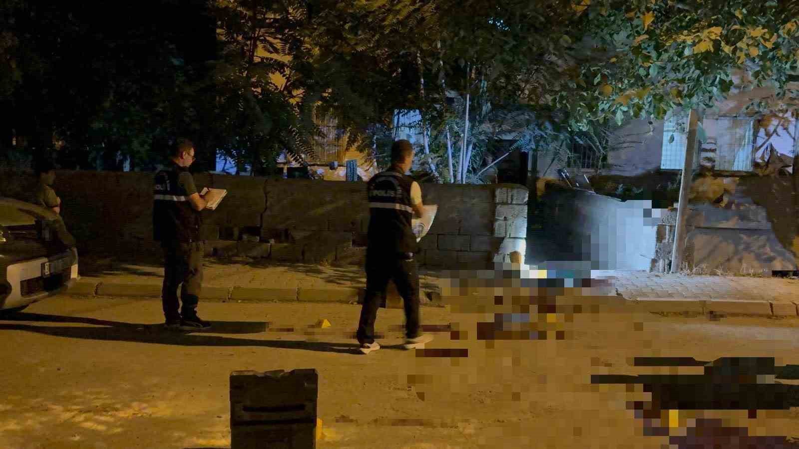 Sokak ortasında bıçaklanan yabancı uyruklu şahıs ağır yaralandı 