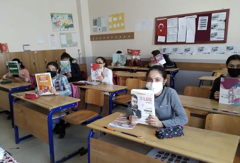 23 yaşındaki Melisa 10 kütüphane kurdu 