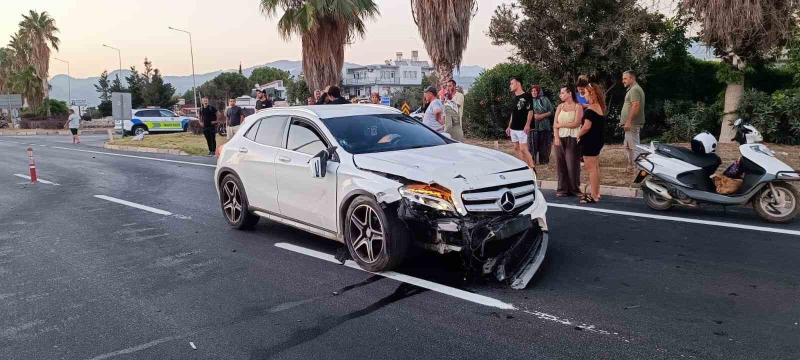 Otomobille çarpışan motosikletli ağır yaralandı 