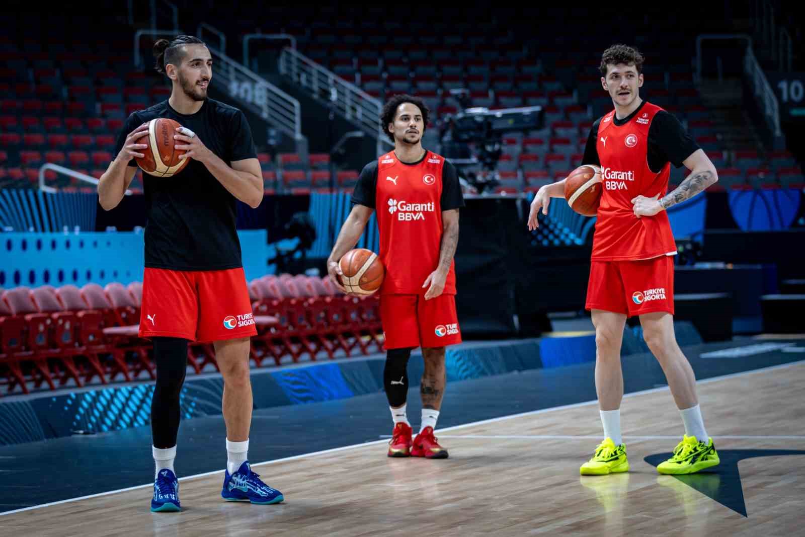 A Milli Erkek Basketbol Takımı, Sırbistan maçı hazırlıklarını sürdürdü 