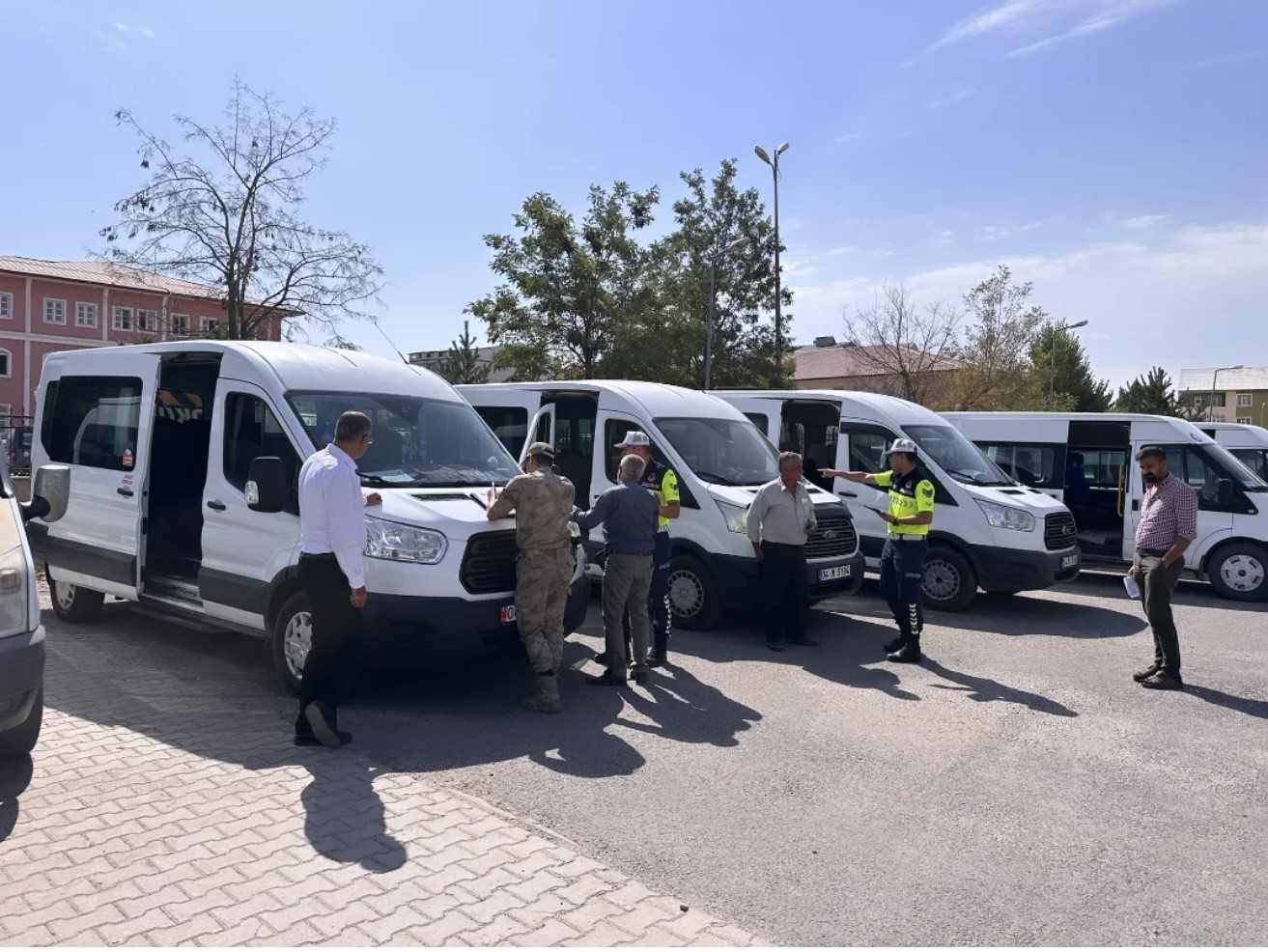 Patnos’ta servis araçlarına sıkı denetim 
