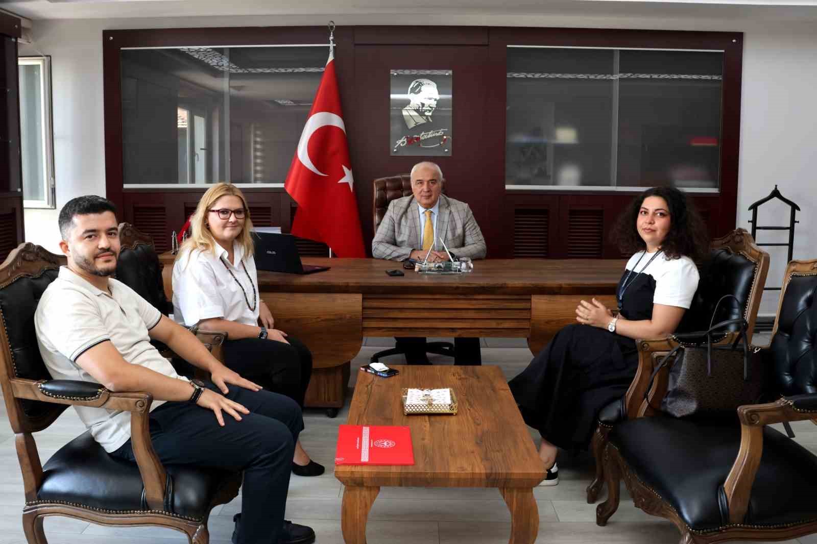 Toplum sağlığına katkı, Halk Sağlığı Haftası’nda ödüllendirildi