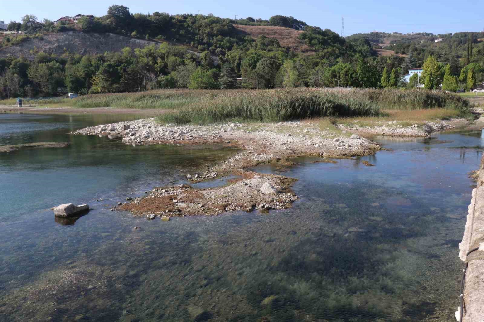 Sapanca Gölü’nde tarihi kuraklık alarmı 