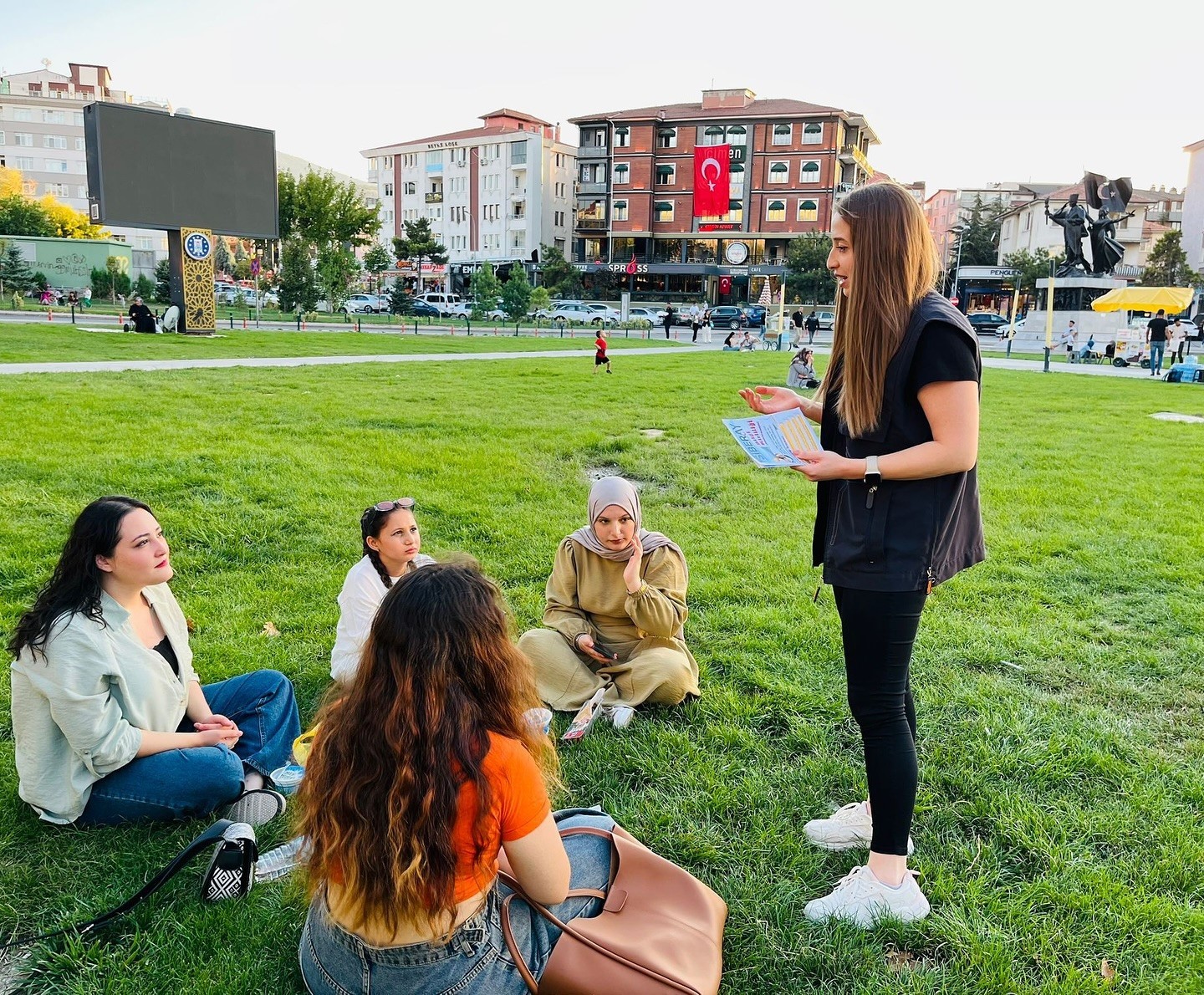 Kütahya’da SİBERAY ekiplerinden sokakta bilgilendirme çalışması