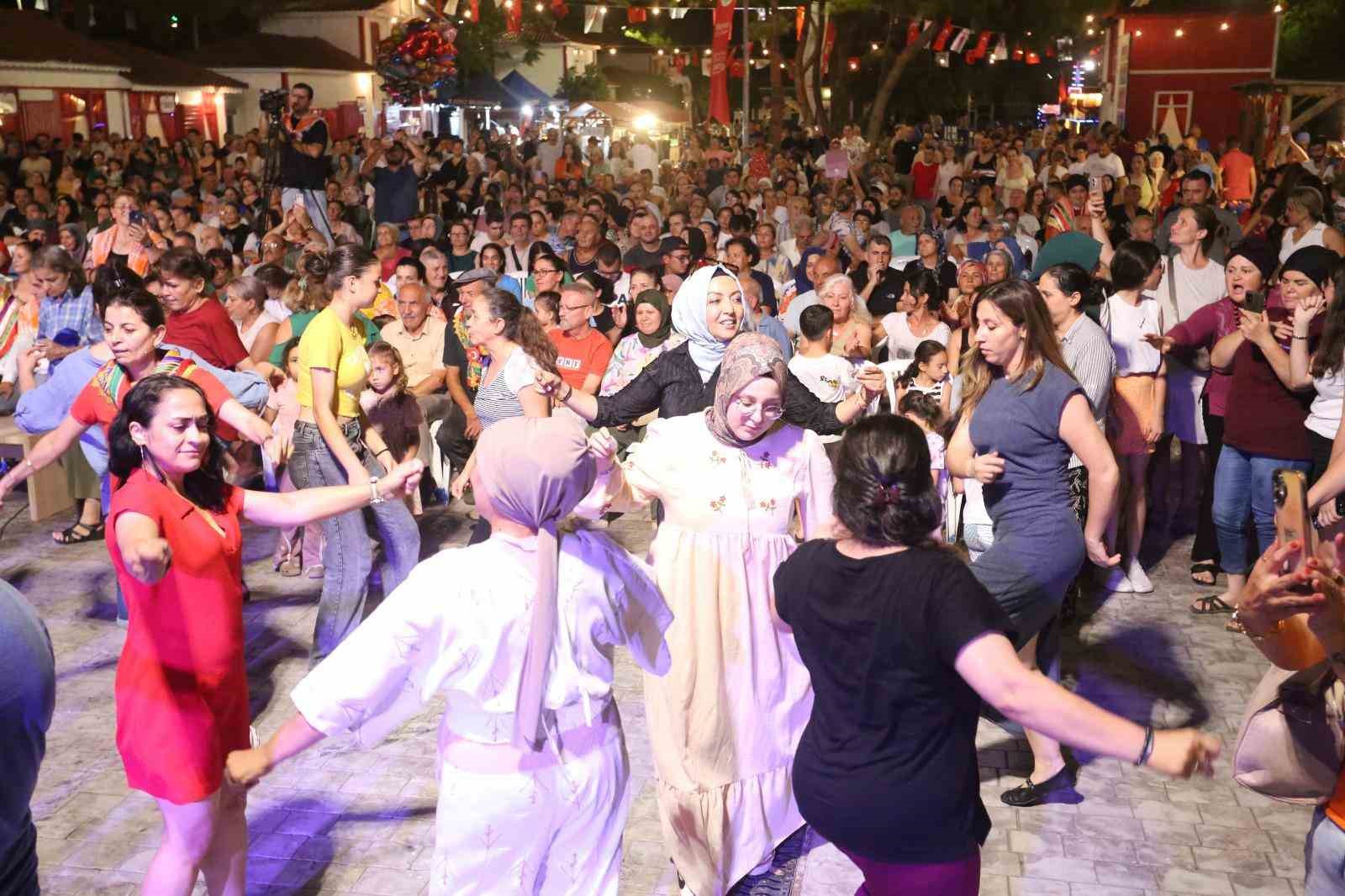 Kepez Kültür Festivali’nde Yörük ateşi yandı 