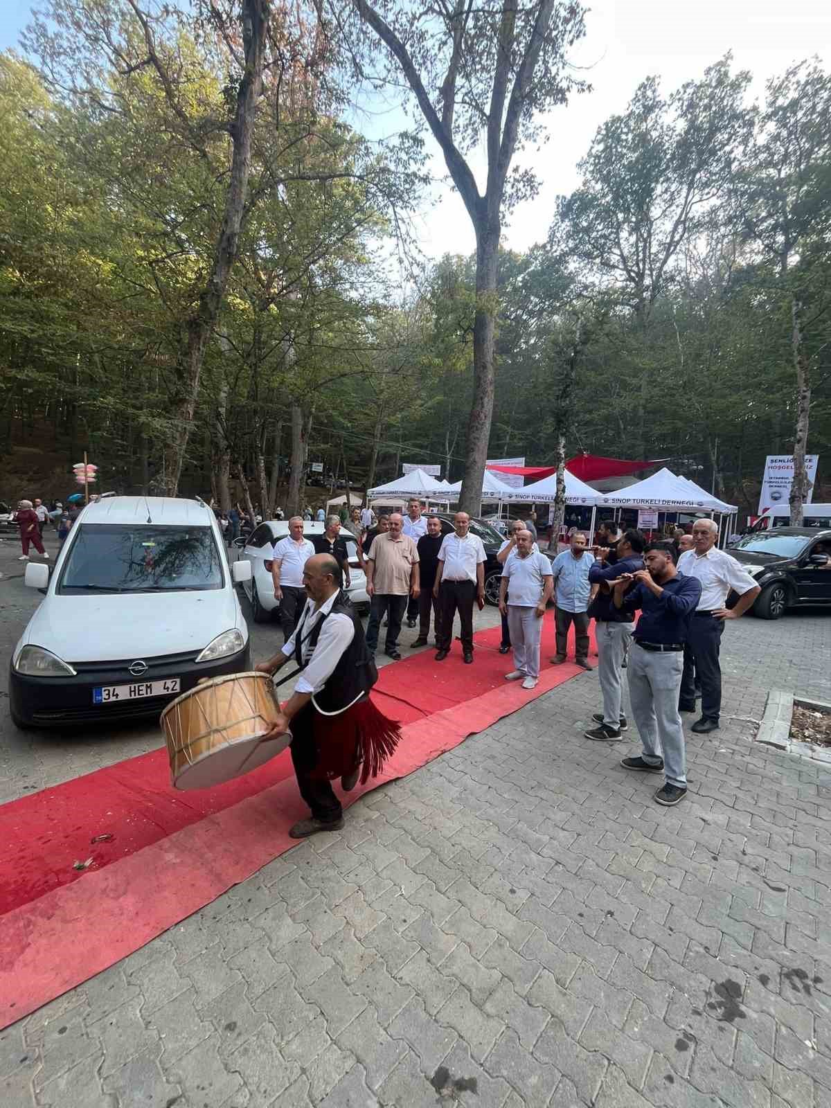Türkelililer şenlikte buluştu 