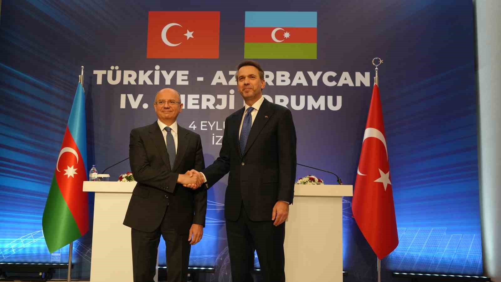 Alparslan Bayraktar ile Azerbaycan Enerji Bakanı Perviz Şahbazov ortak basın toplantısı düzenledi