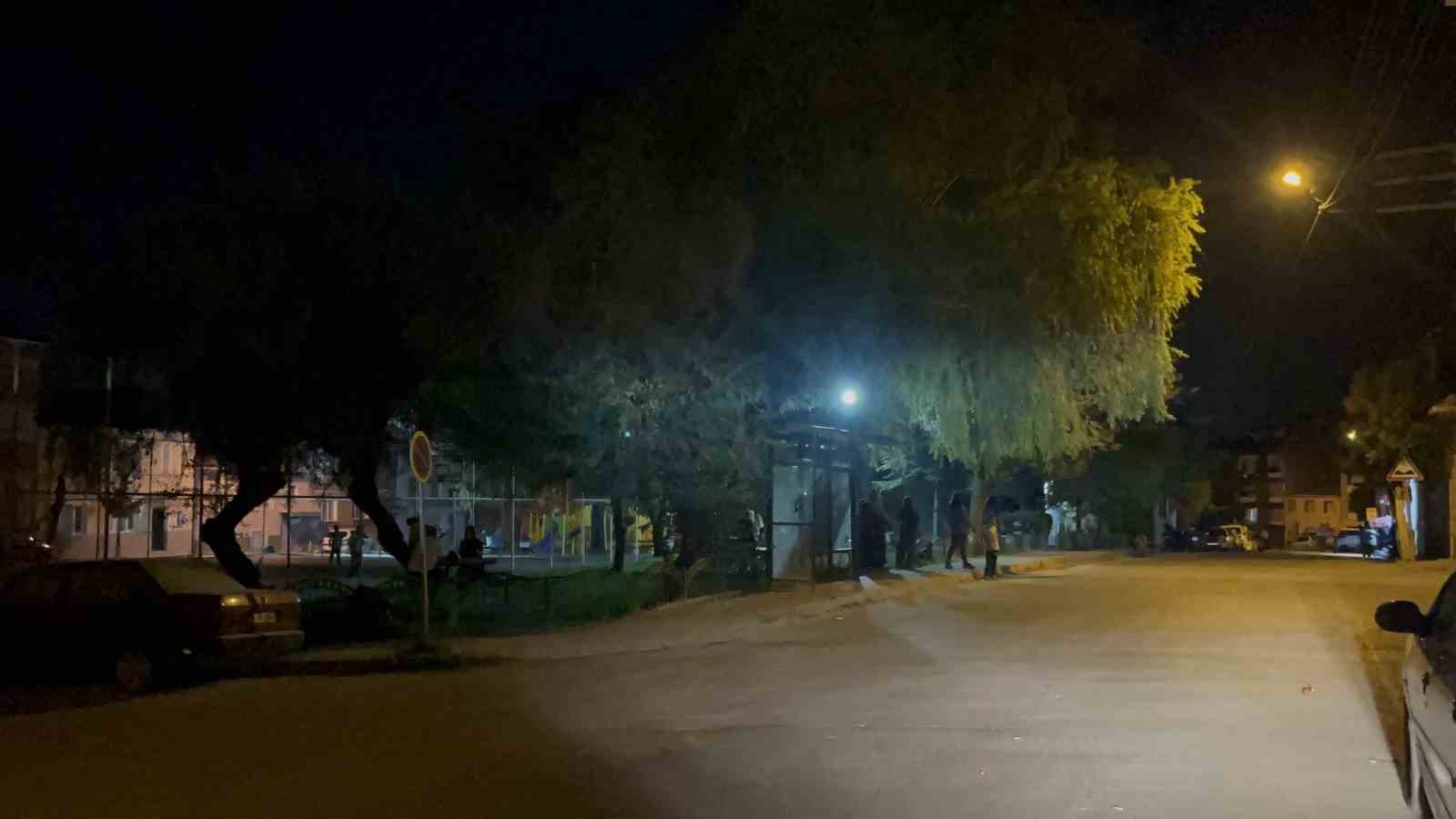 Kocası tarafından darbedilen kadın ağır yaralandı, 2 çocuğunu polis koruma altına aldı 
