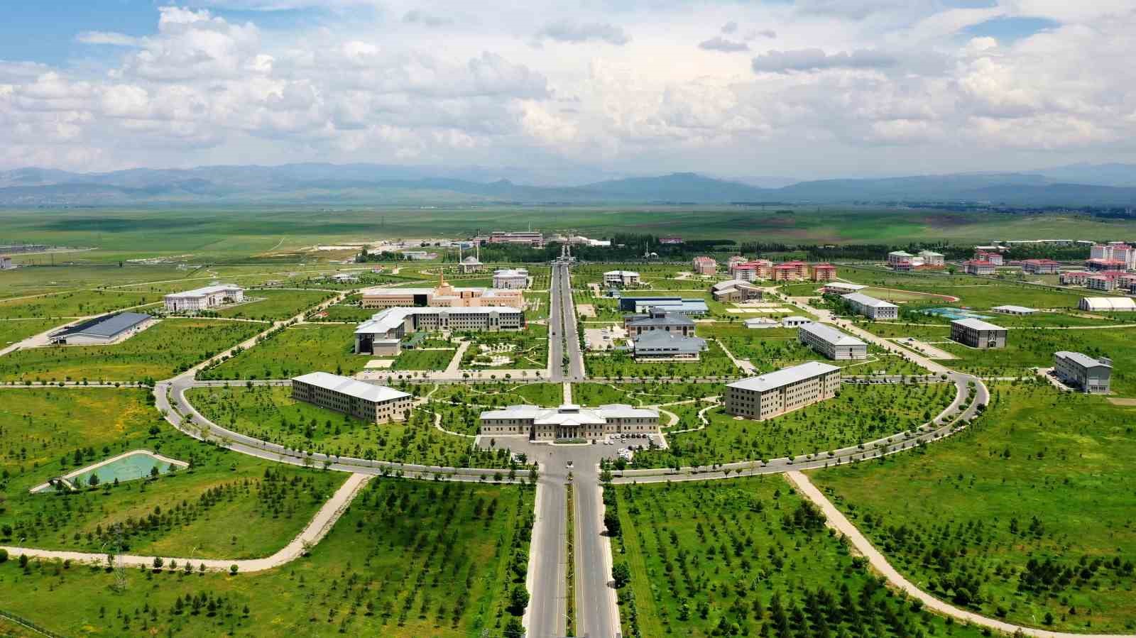AİÇÜ, 