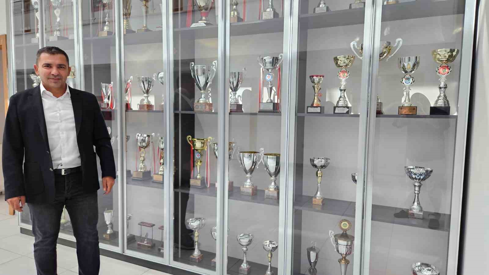 Ömer Faruk Alimoğulları: 