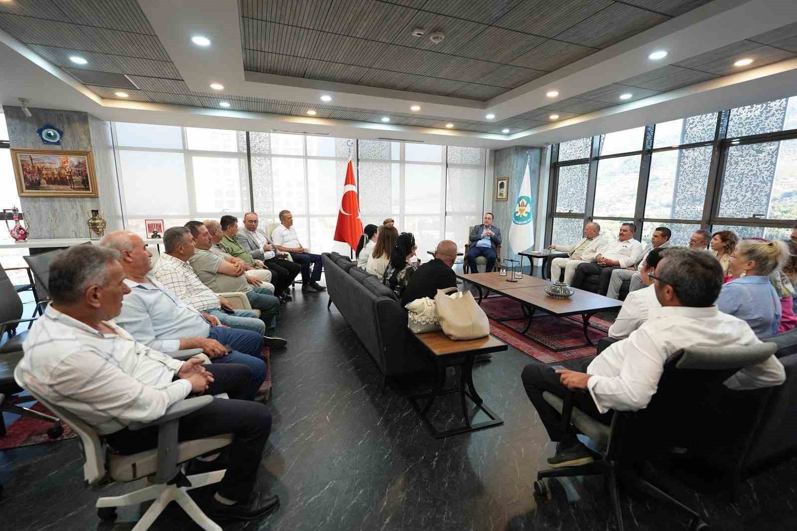 Manisa’da muhtarlar yasa değişikliğini görüştü 