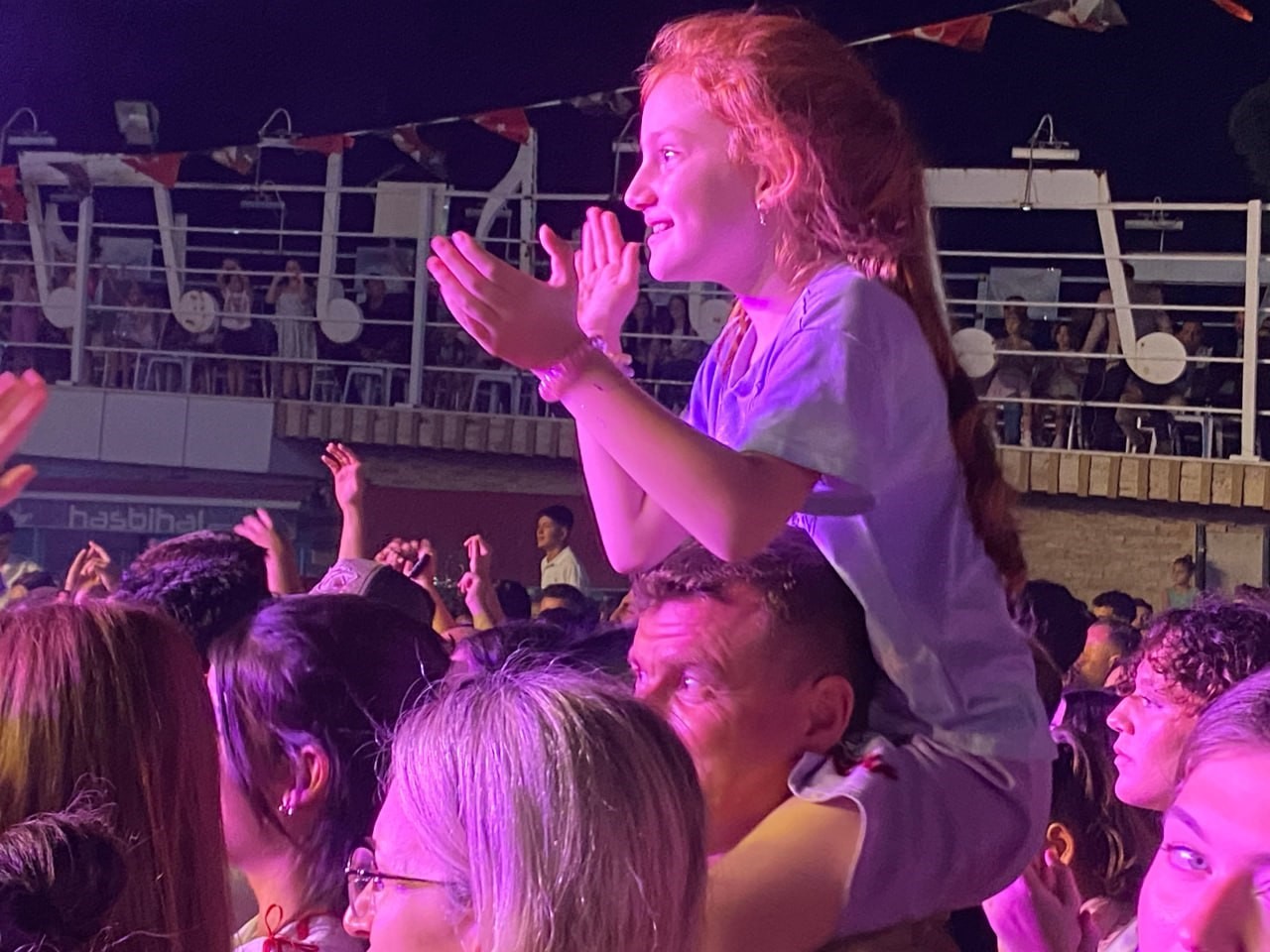Elektrik arızası ve sağanak, Aleyna Tilki konserini erteledi 