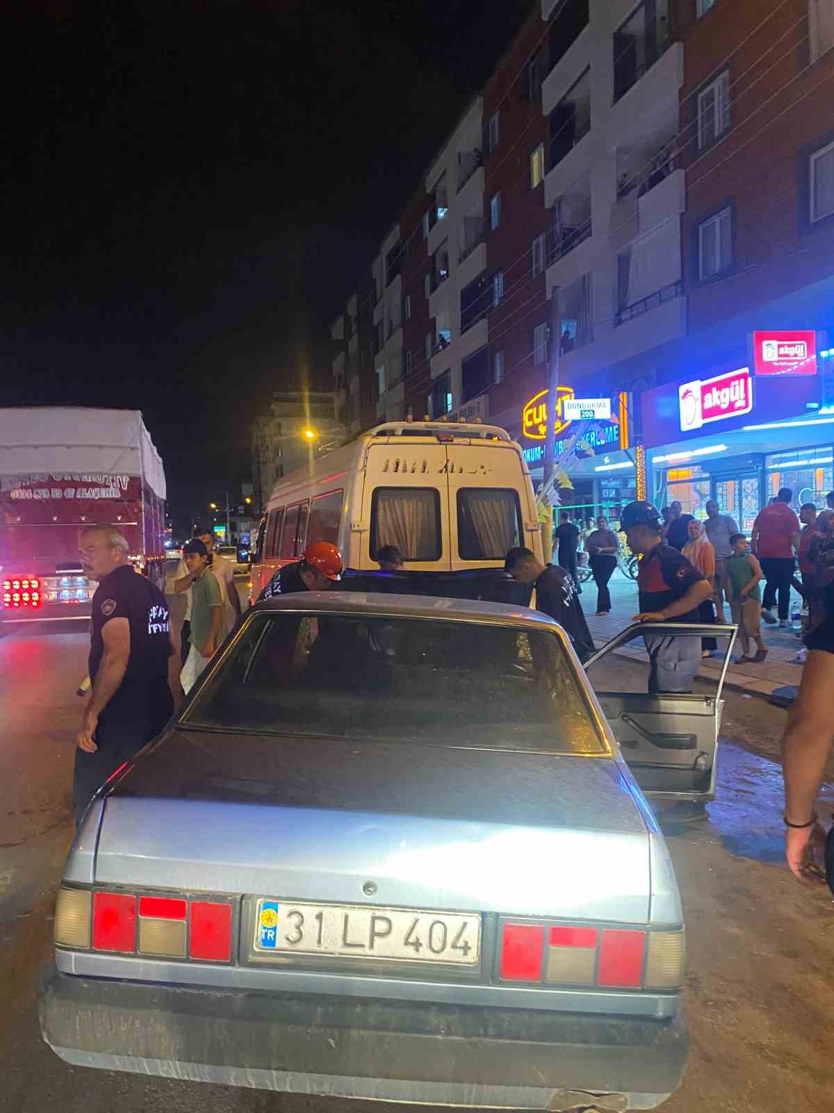 TOFAŞ’ın hurdaya döndüğü kazada 4 kişi yaralandı 