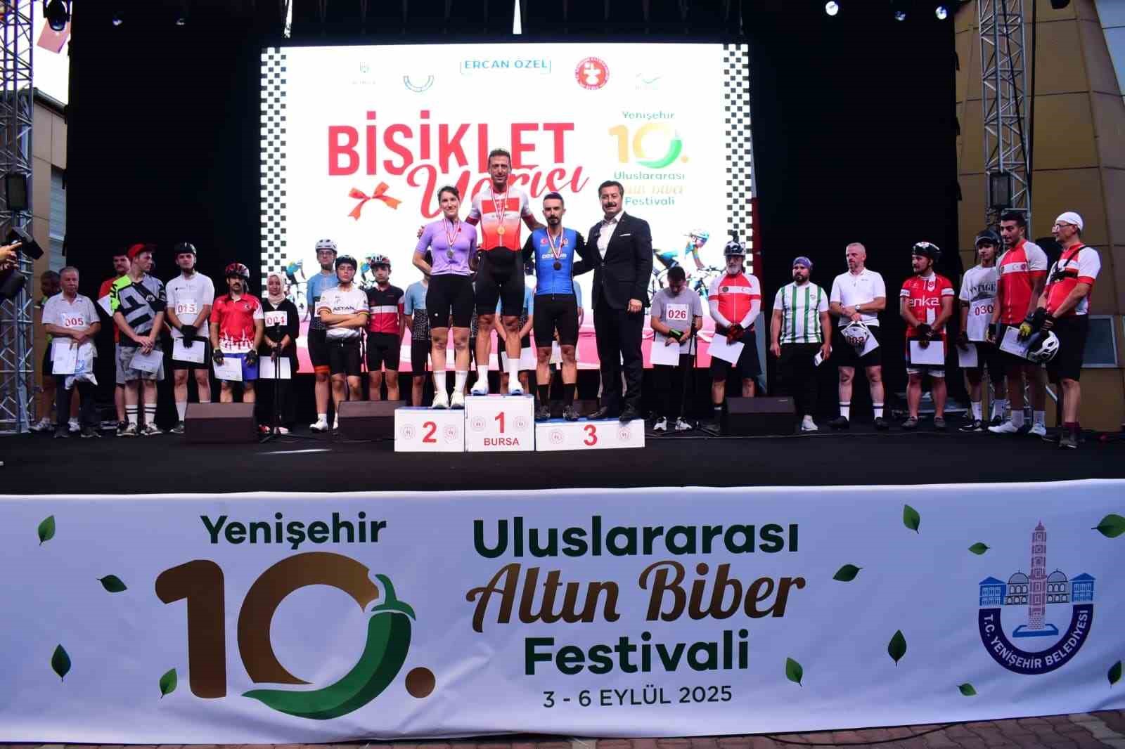 Biber Festivali kapsamında bisiklet yarışı nefes kesti 