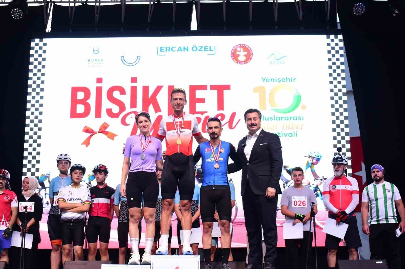 Biber Festivali kapsamında bisiklet yarışı nefes kesti 