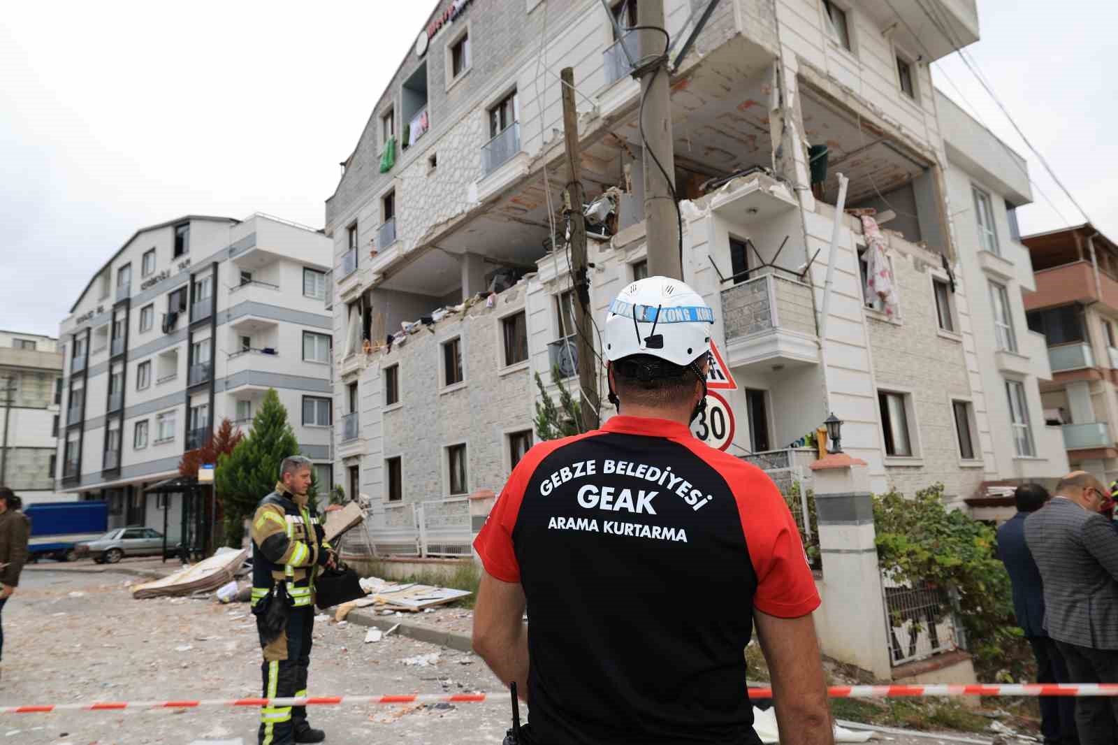 Doğalgaz patlamasının yaraları sarılıyor 