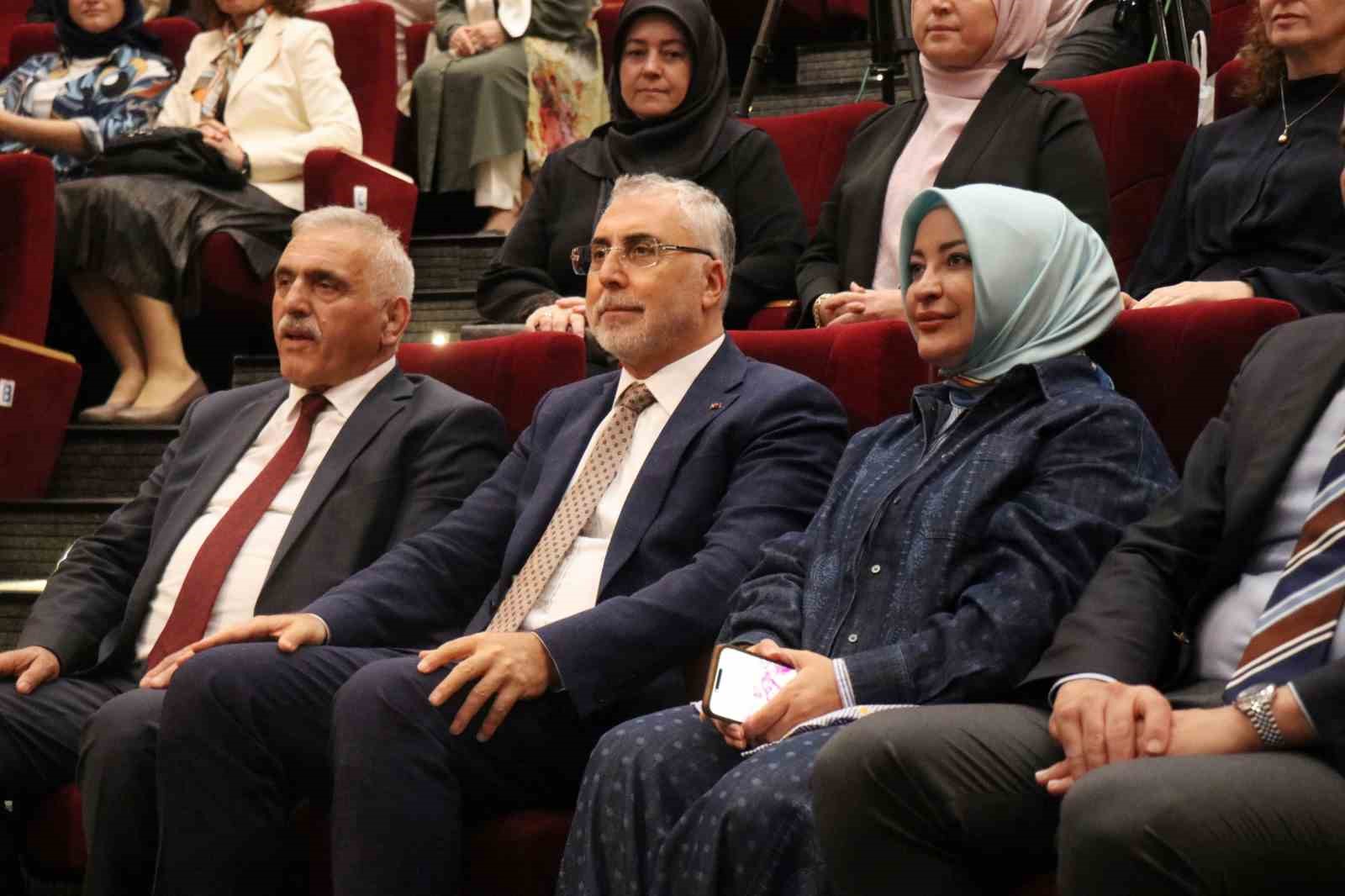 Bakan Işıkhan: 