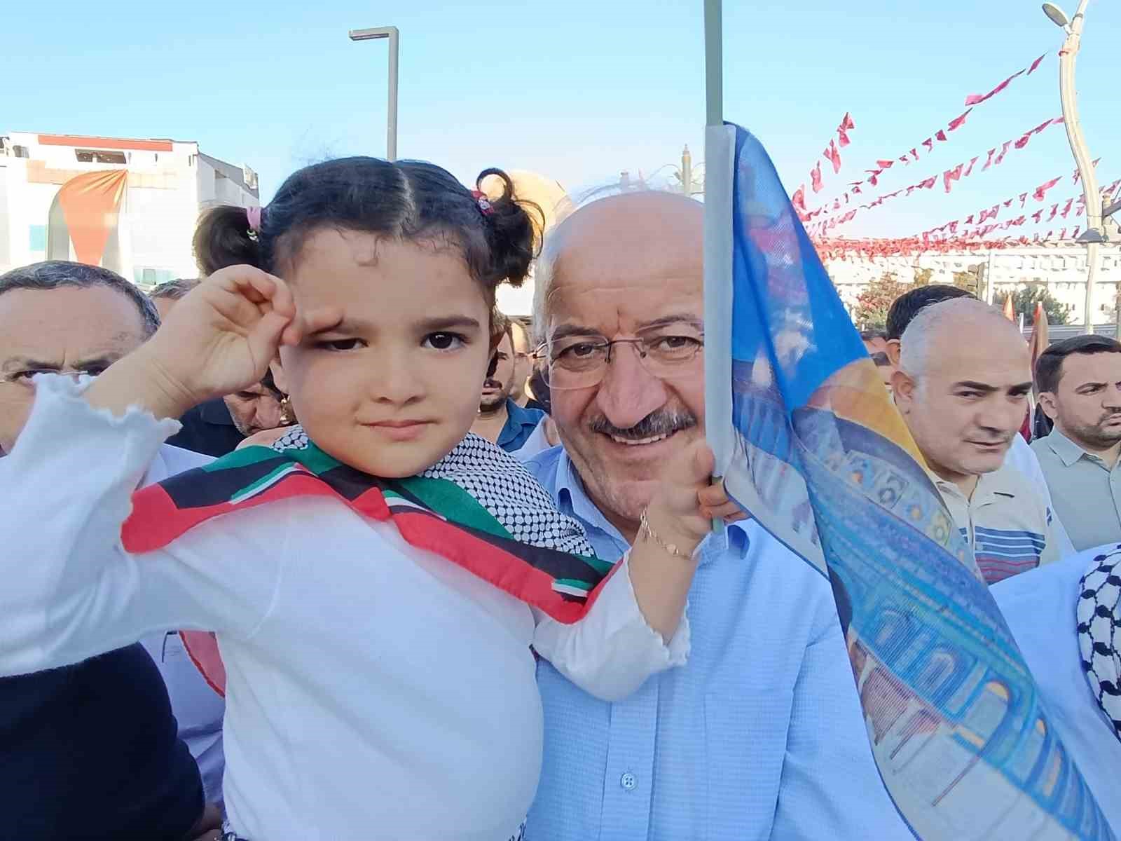 Van’daki STK’lardan Küresel Sumud Filosu’na destek 