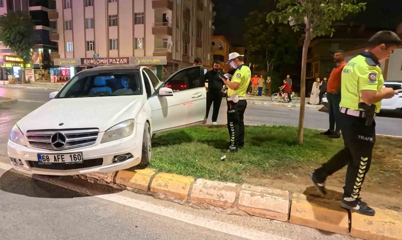 Alkol alıp direksiyona geçti, kaza yapıp gözaltına alınınca, 
